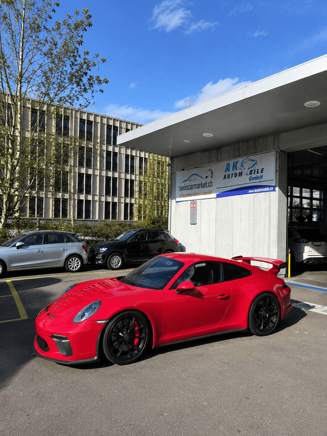 Kostenlose Fahrzeugabholung schweizweit nach dem Autoverkauf – AK Automobile